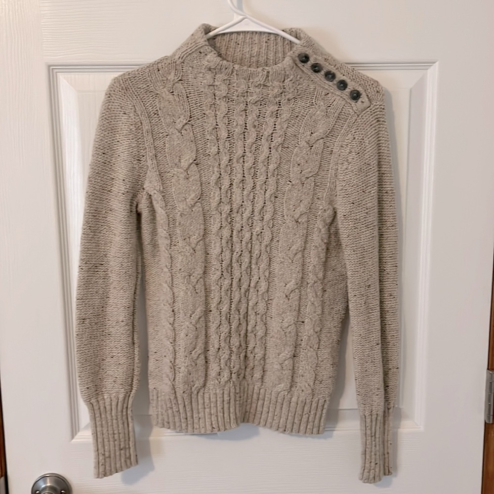 💰3/$15💰 St. John’s Bay size small. Fits like a medium.